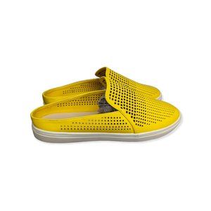 Massey's Yellow Mules Size 8.5W
